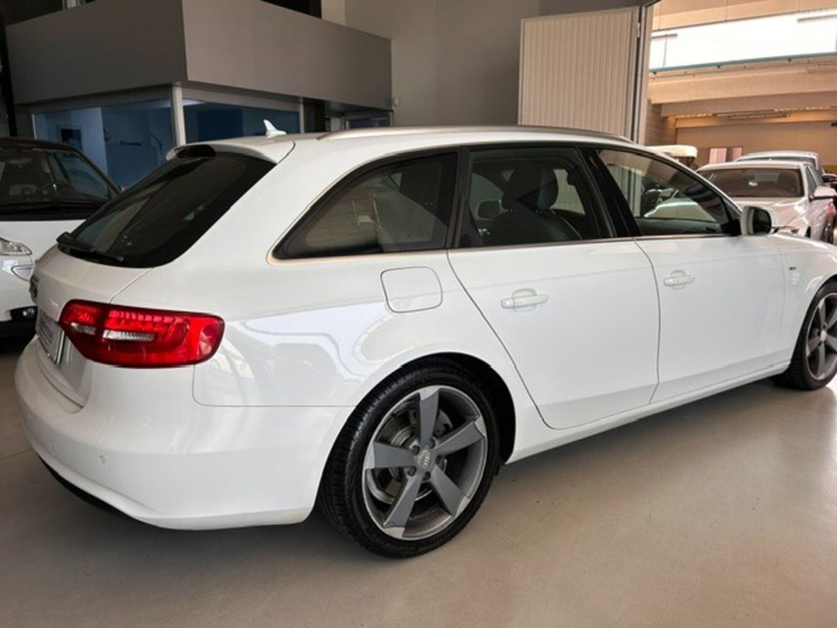 Audi A4 Avant 2.0 TDI 177CV mult. Business (4)