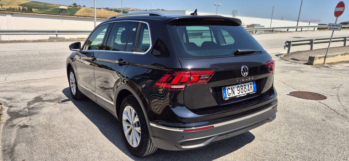 Volkswagen Tiguan 2.0 TDI SCR Life (4)