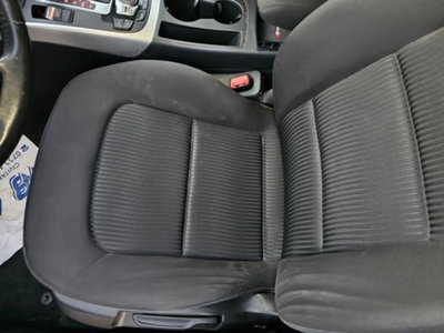Audi A4 Avant 2.0 TDI 177CV quattro S tronic Business Plus (10)