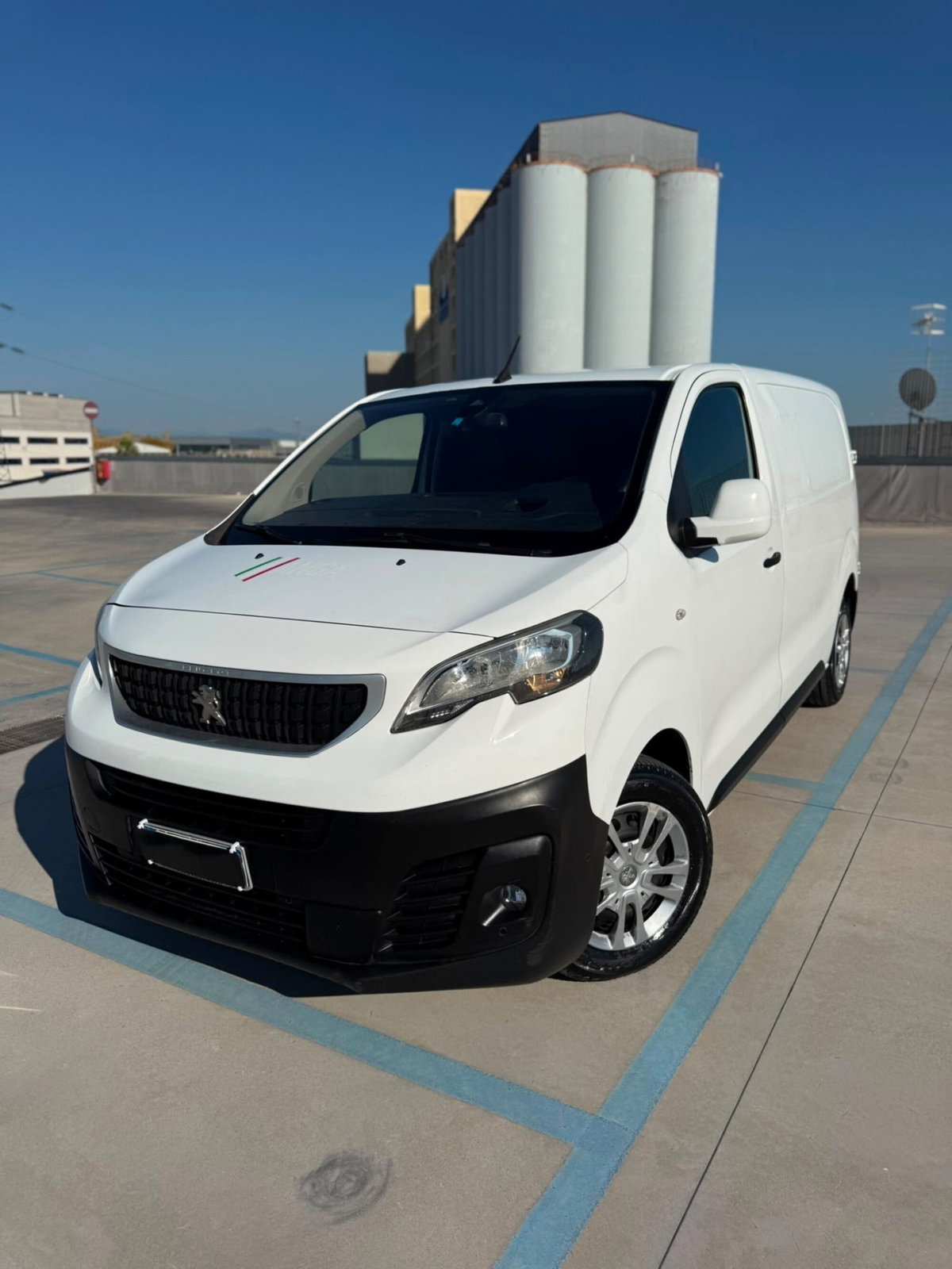 Peugeot Expert Furgone 2.0 BlueHDi 120 S&S PL-TN Furgone Premium Standard (2)