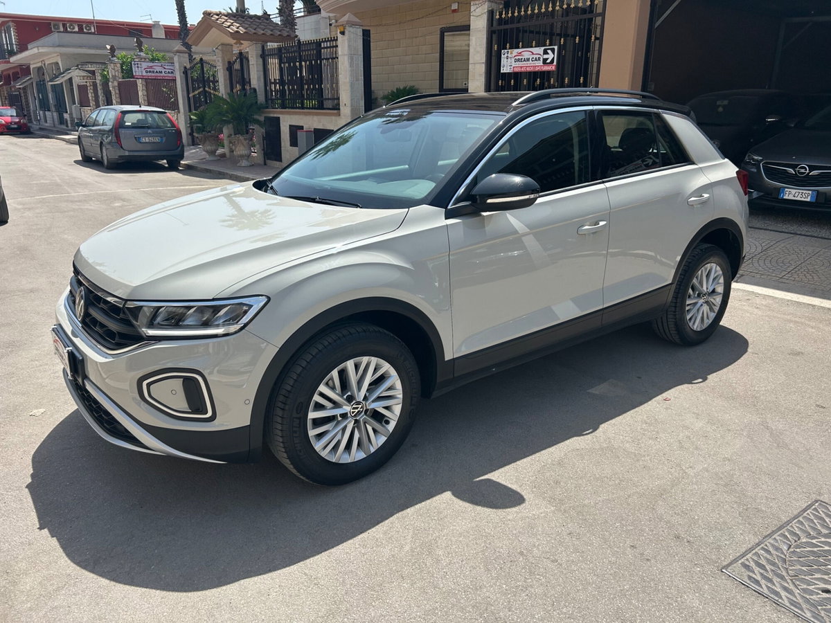 Volkswagen T-Roc 2.0 tdi Style 115cv (12)
