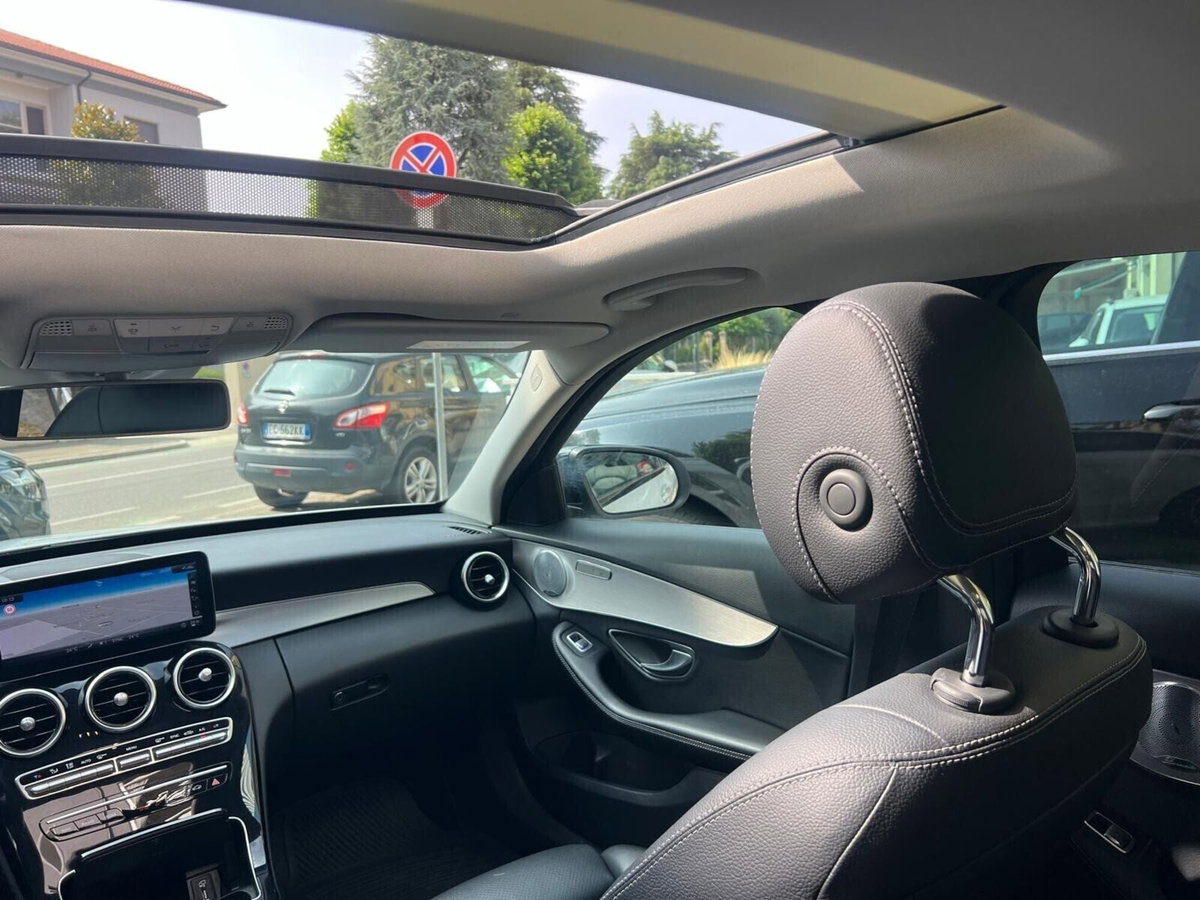 Mercedes-Benz Classe C 220 d 4Matic Auto Premium (17)