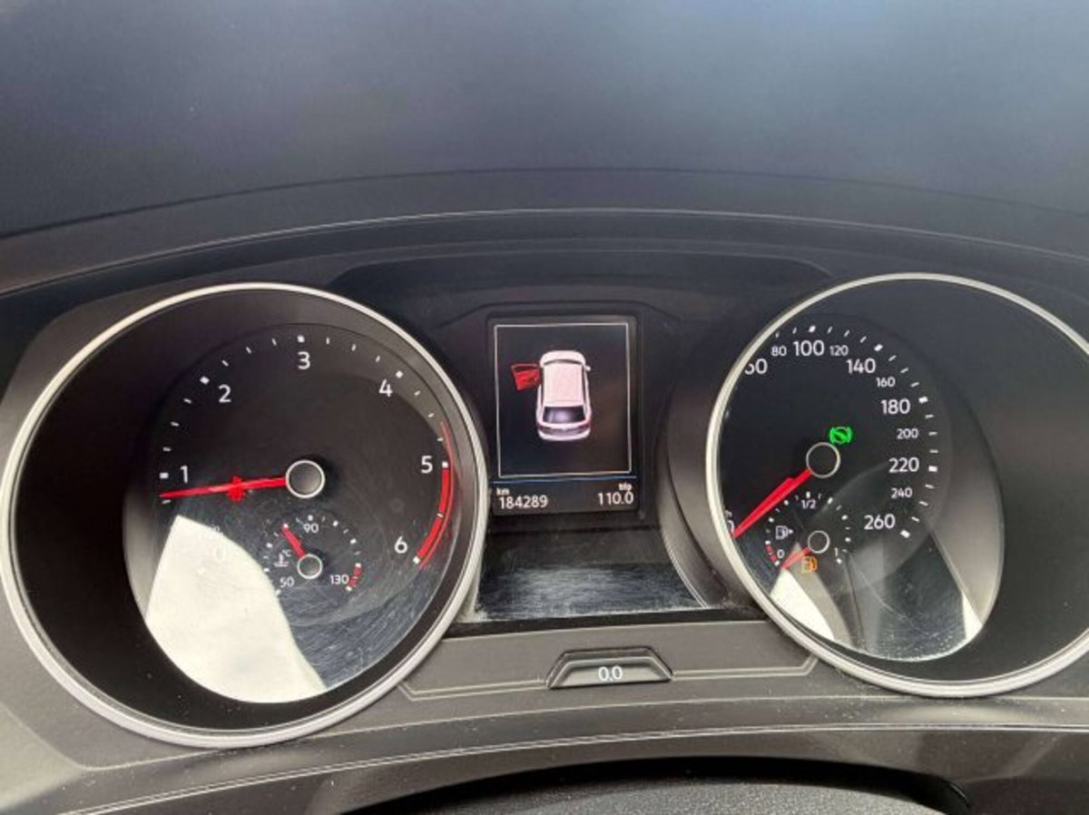 Volkswagen Tiguan 2.0 tdi R-Line 150cv dsg (10)