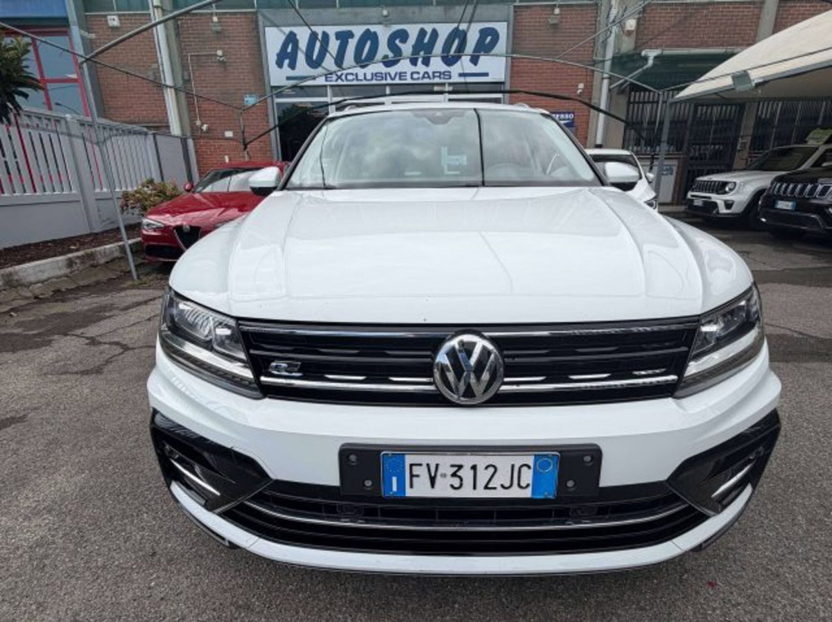Volkswagen Tiguan 2.0 tdi R-Line 150cv dsg (3)