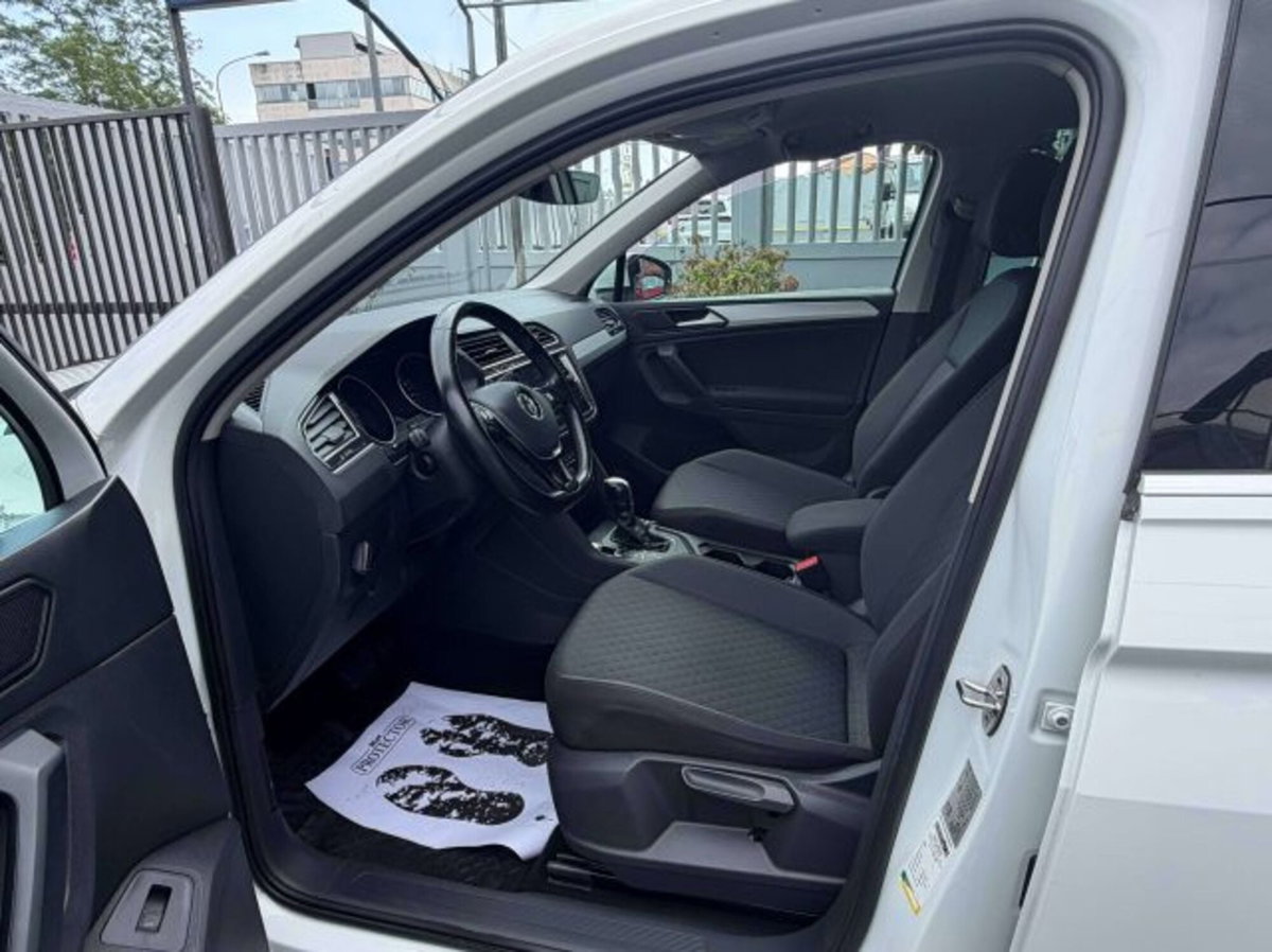 Volkswagen Tiguan 2.0 tdi R-Line 150cv dsg (5)