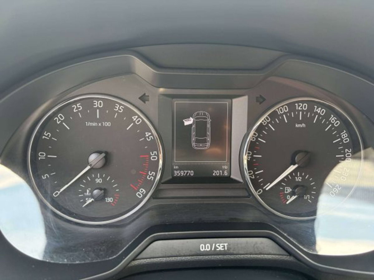 Skoda Octavia Station Wagon 1.6 TDI CR 105 CV Wagon Ambition (10)