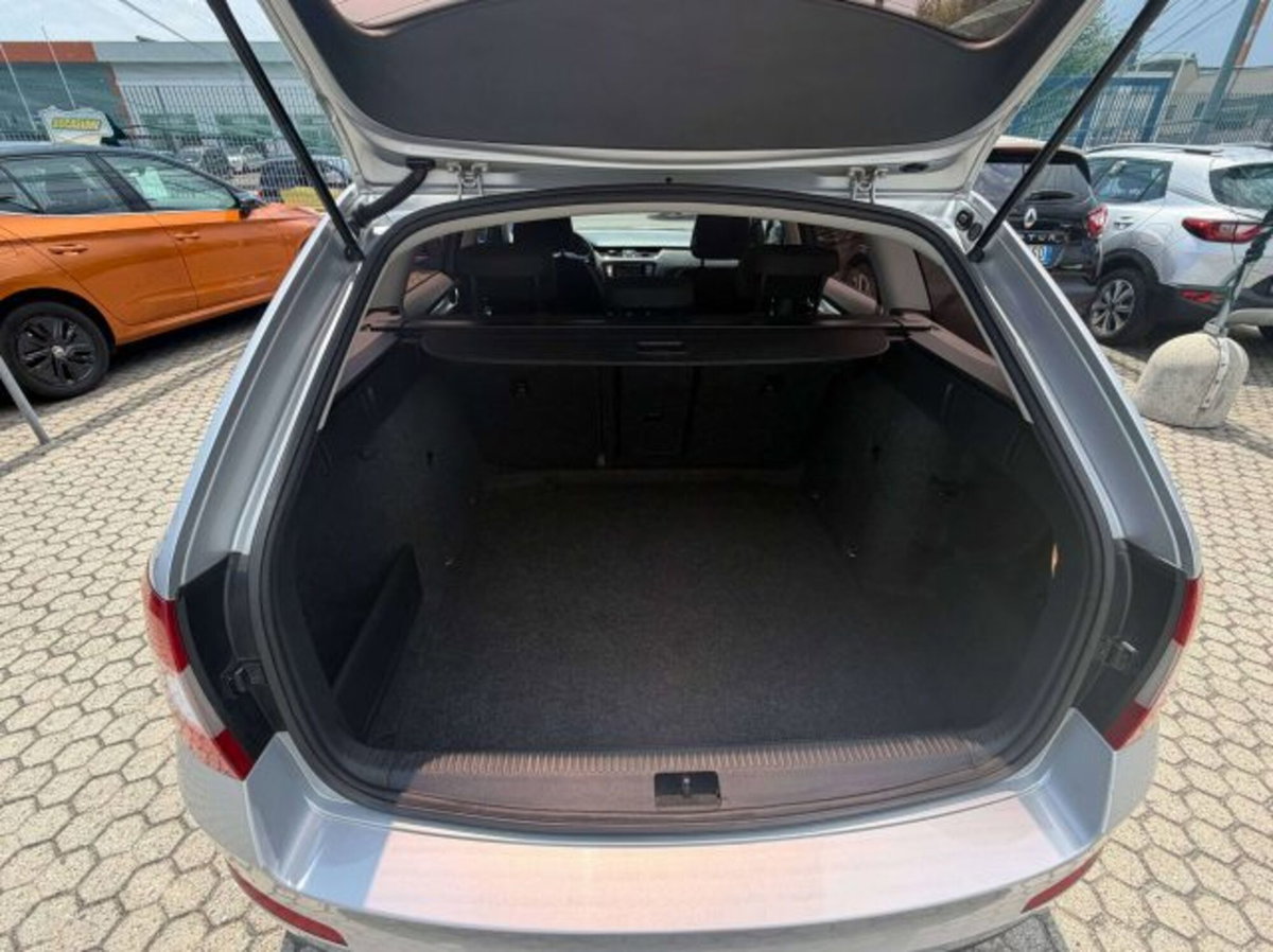 Skoda Octavia Station Wagon 1.6 TDI CR 105 CV Wagon Ambition (3)