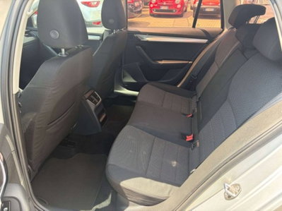 Skoda Octavia Station Wagon 1.6 TDI CR 105 CV Wagon Ambition (7)