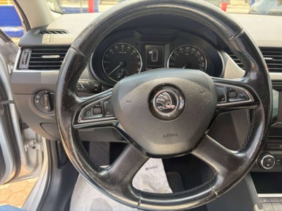Skoda Octavia Station Wagon 1.6 TDI CR 105 CV Wagon Ambition (9)