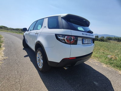 Land Rover Discovery Sport 2.0 TD4 150 CV SE (11)
