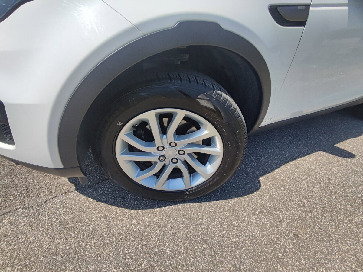 Land Rover Discovery Sport 2.0 TD4 150 CV SE (13)