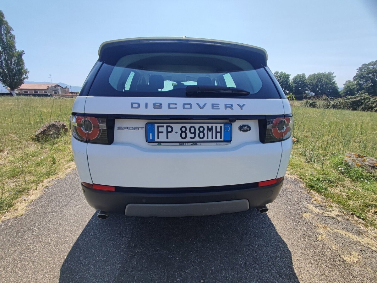 Land Rover Discovery Sport 2.0 TD4 150 CV SE (9)