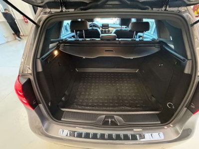 Mercedes-Benz Classe B 180 d Premium (11)