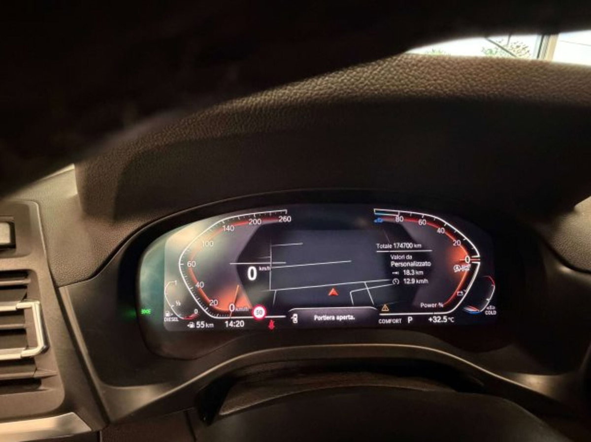 BMW X4 xdrive20d mhev 48V auto (13)