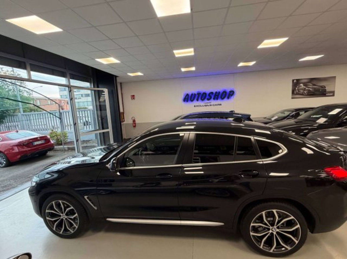 BMW X4 xdrive20d mhev 48V auto (2)