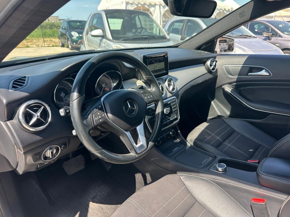 Mercedes-Benz GLA SUV 220 CDI Automatic 4Matic Premium (10)