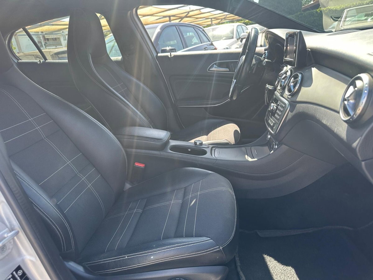 Mercedes-Benz GLA SUV 220 CDI Automatic 4Matic Premium (13)