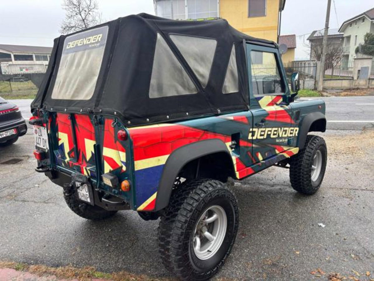Land Rover Defender 90 2.5 Td5 Soft-Top (4)