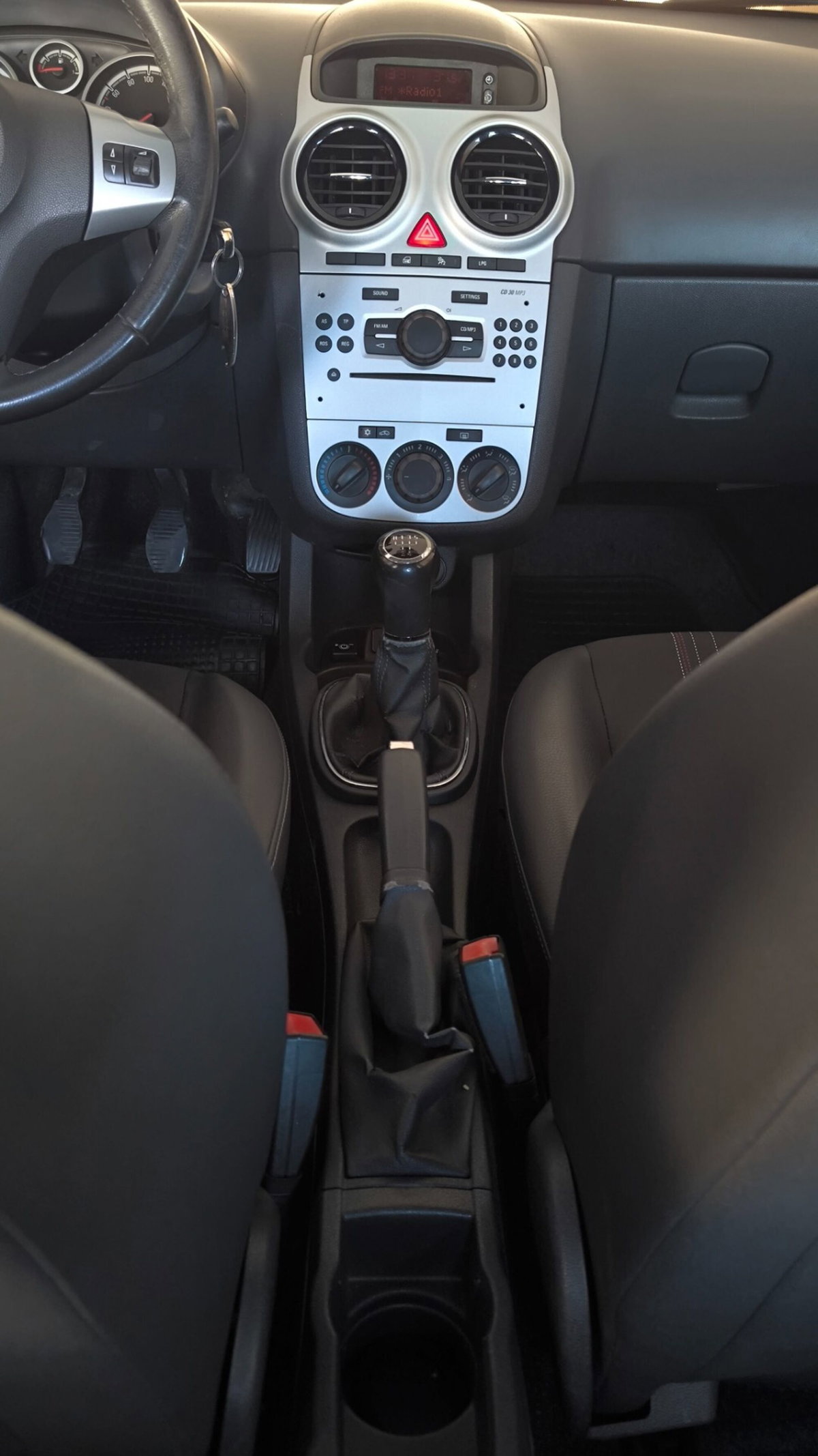Opel Corsa 1.2 85CV 5 porte GPL-TECH Elective (14)