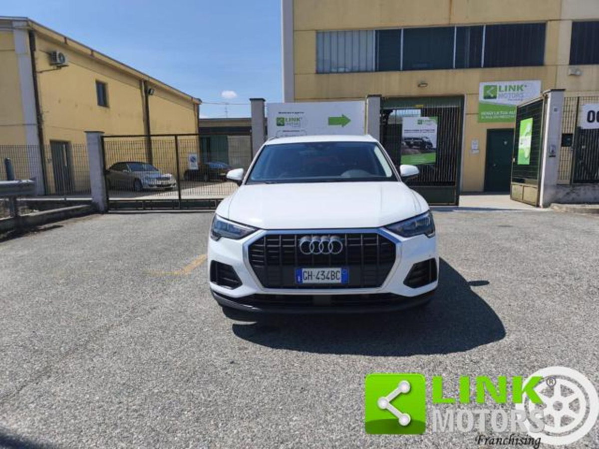 Audi Q3 35 TDI quattro S tronic Business (2)