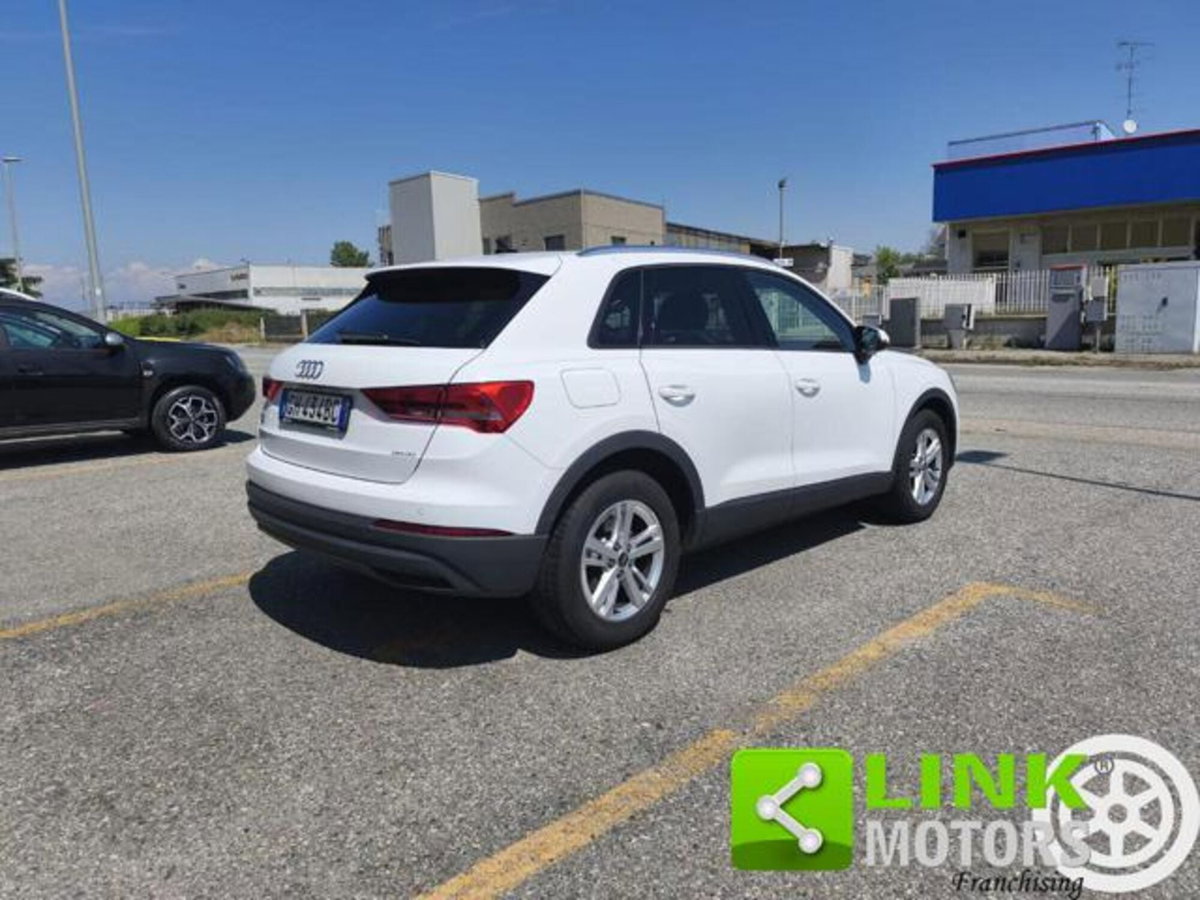Audi Q3 35 TDI quattro S tronic Business (5)