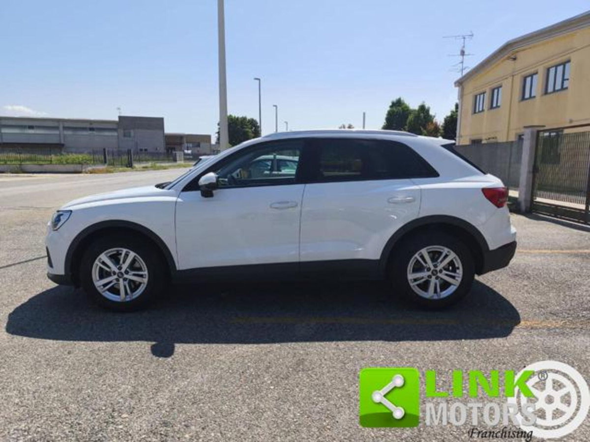 Audi Q3 35 TDI quattro S tronic Business (8)