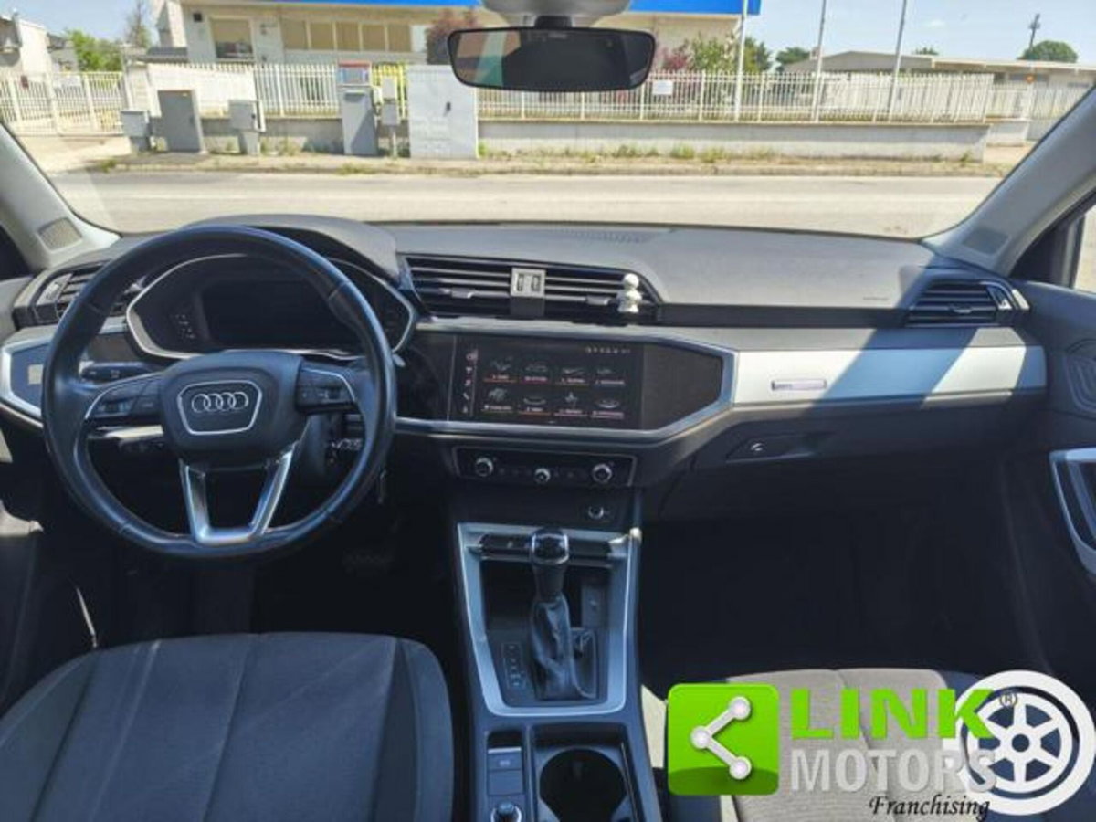 Audi Q3 35 TDI quattro S tronic Business (9)