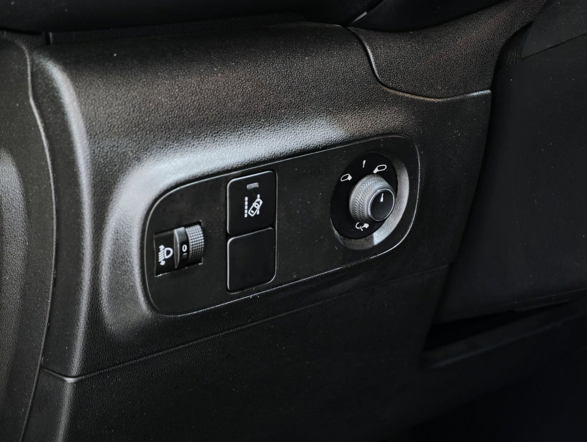 Citroen C3 PureTech 83 S&S Shine (13)
