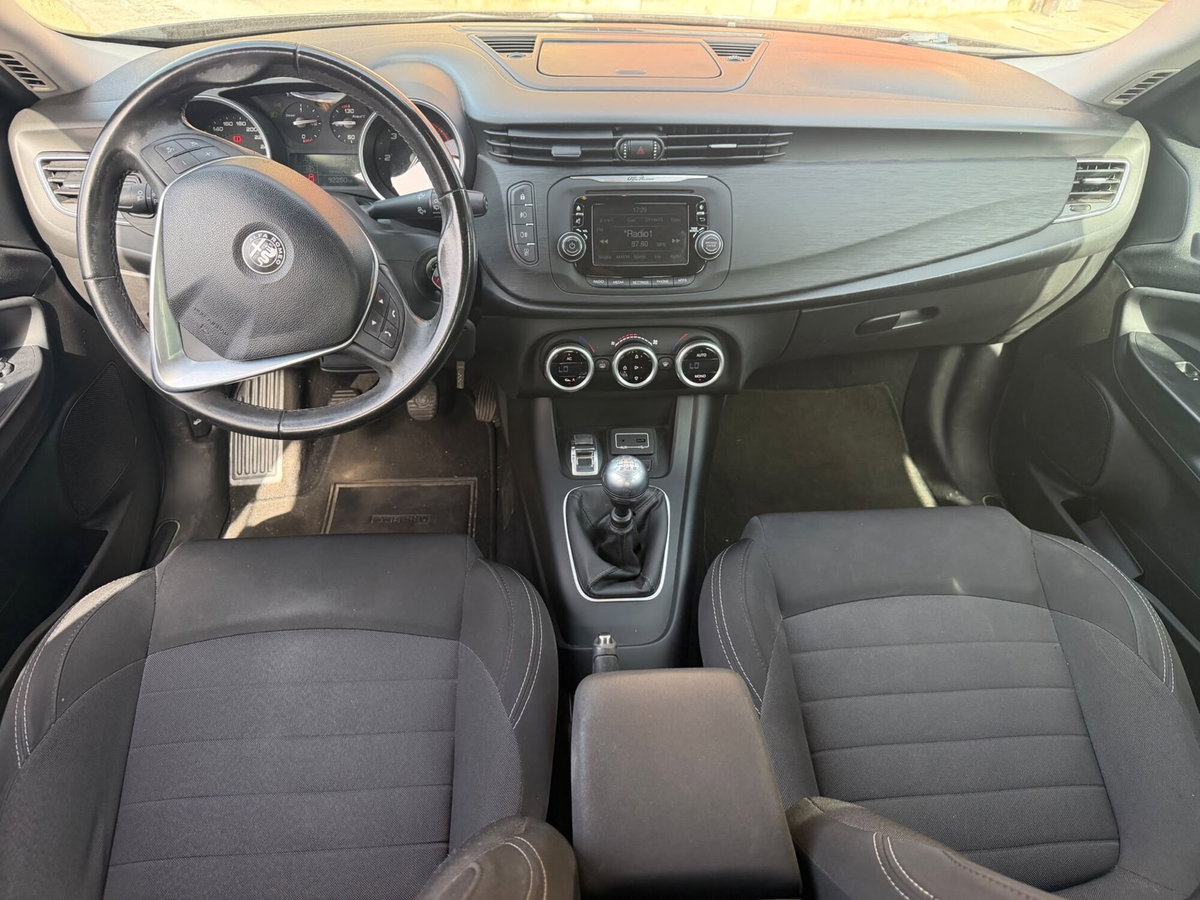 Alfa Romeo Giulietta 1.6 JTDm Ti 120cv (7)