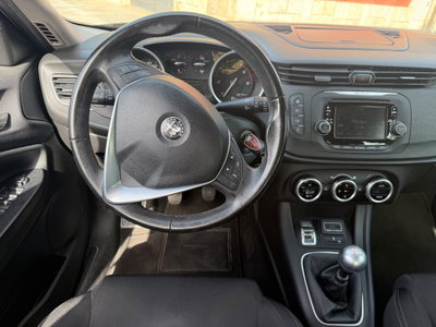 Alfa Romeo Giulietta 1.6 JTDm Ti 120cv (8)