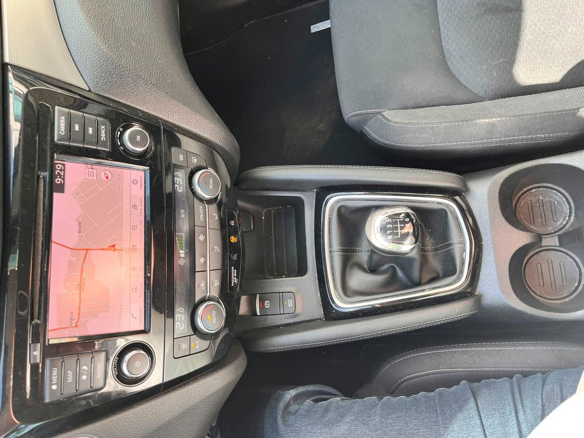 Nissan Qashqai 1.7 dCi 150 CV 4WD N-Connecta (14)