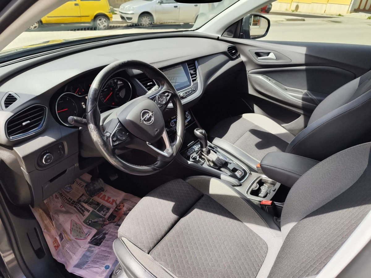 Opel Grandland X 1.5 diesel Ecotec Start&Stop Innovation (8)