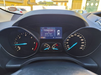 Ford Kuga 2.0 TDCI 163 CV 4WD Powershift Titanium X (11)