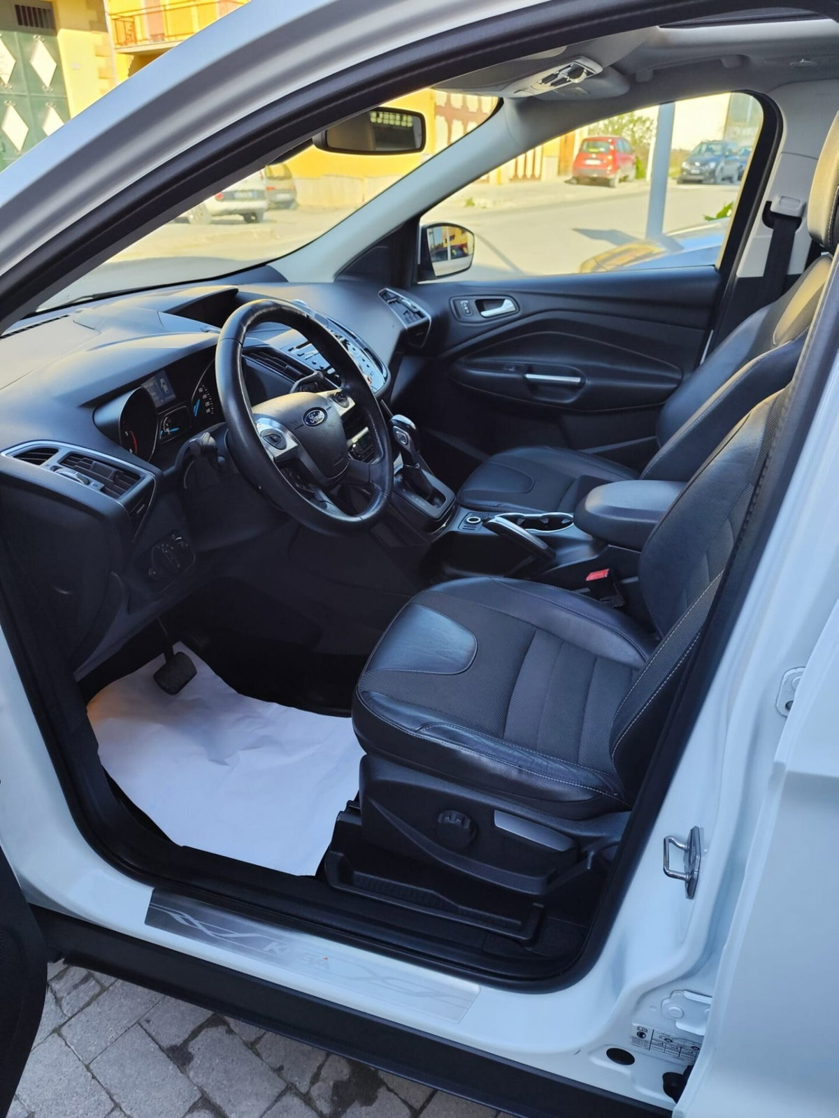 Ford Kuga 2.0 TDCI 163 CV 4WD Powershift Titanium X (5)