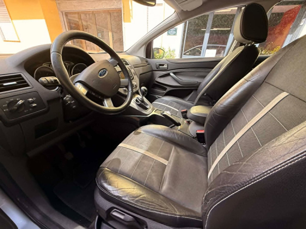 Ford Kuga 2.0 TDCi 136 CV 4WD Titanium DPF (2)
