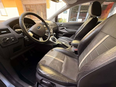 Ford Kuga 2.0 TDCi 136 CV 4WD Titanium DPF (2)