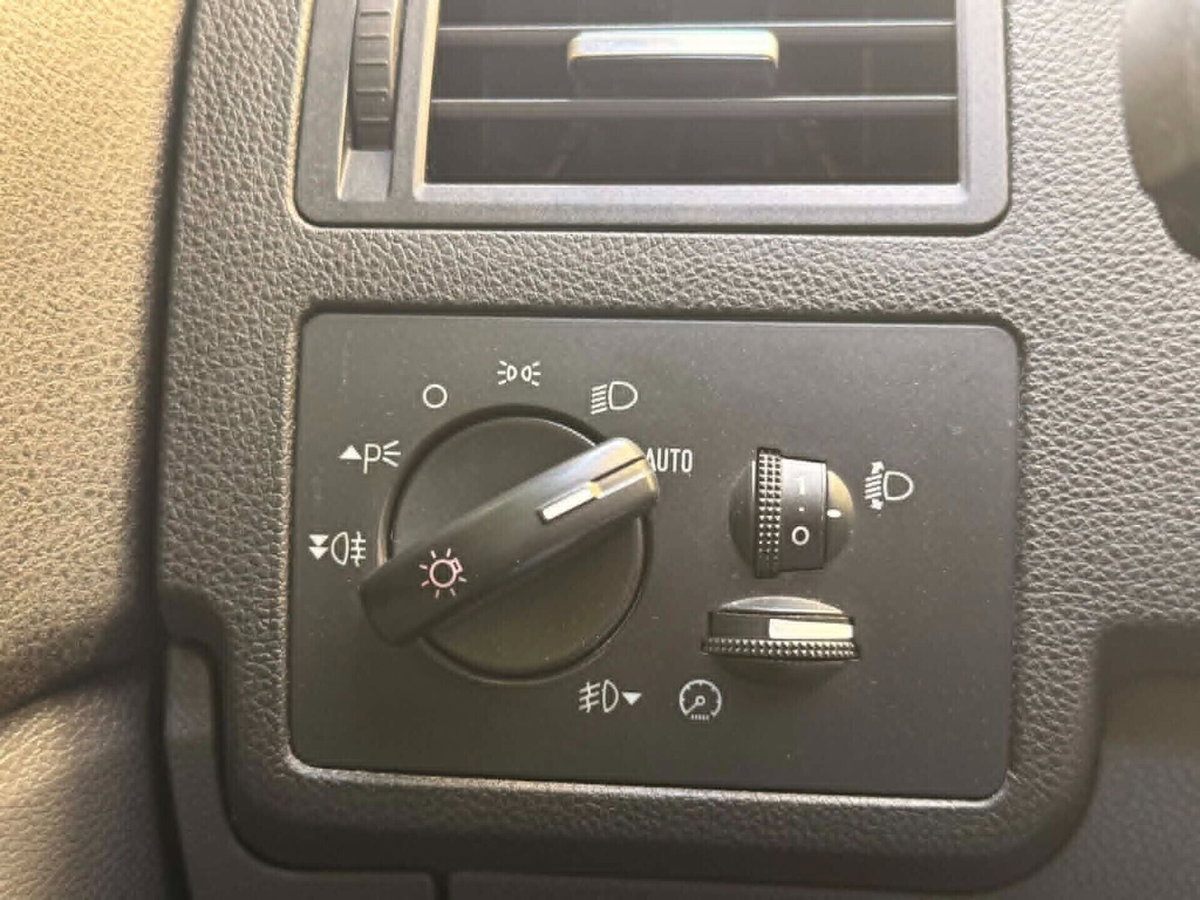 Ford Kuga 2.0 TDCi 136 CV 4WD Titanium DPF (3)