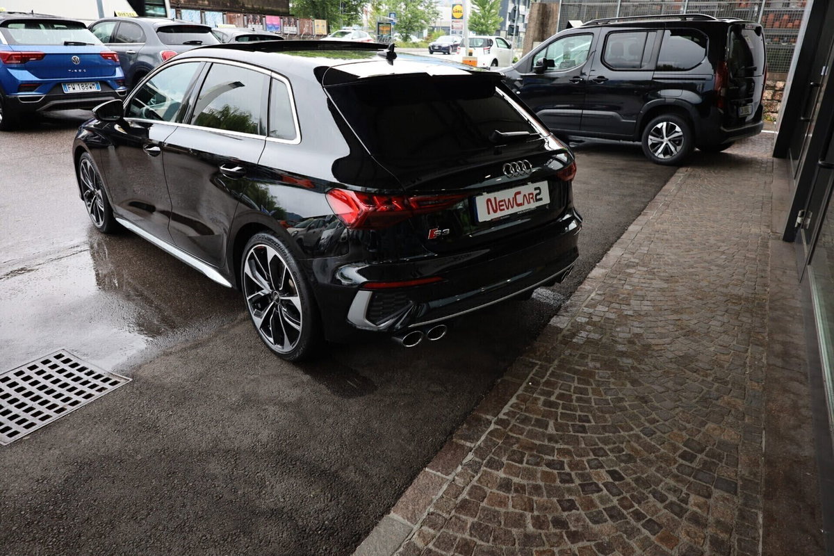 Audi A3 Sportback 40 TFSI quattro S tronic S line edition (5)