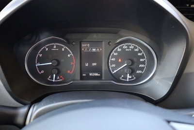 Toyota Yaris 1.0 5 porte Active (13)