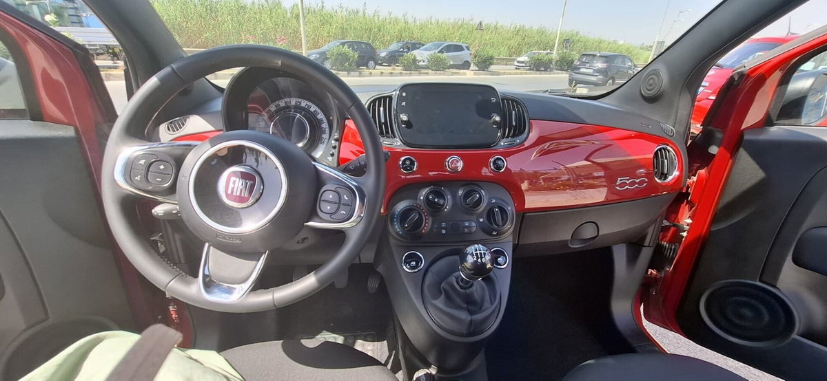 Fiat 500 1.0 Hybrid Red (5)