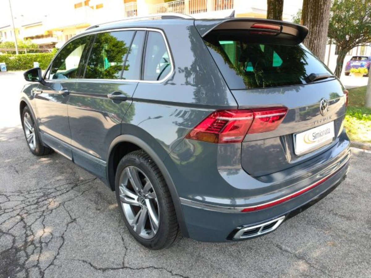 Volkswagen Tiguan 1.5 TSI 150 CV DSG ACT R-Line (3)