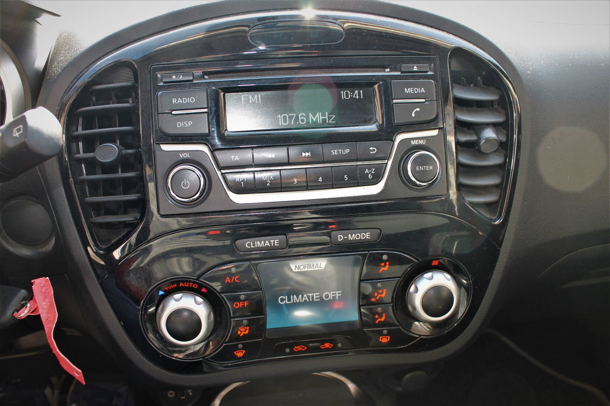 Nissan Juke 1.2 DIG-T 115 Start&Stop Tekna (10)