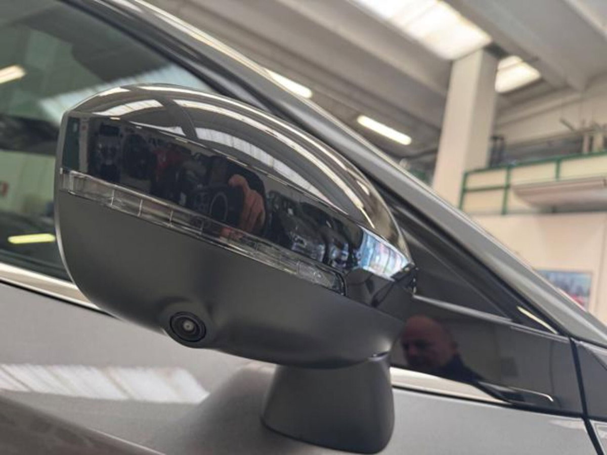 Nissan Qashqai 1.3 mhev Tekna 4wd 158cv xtronic (3)