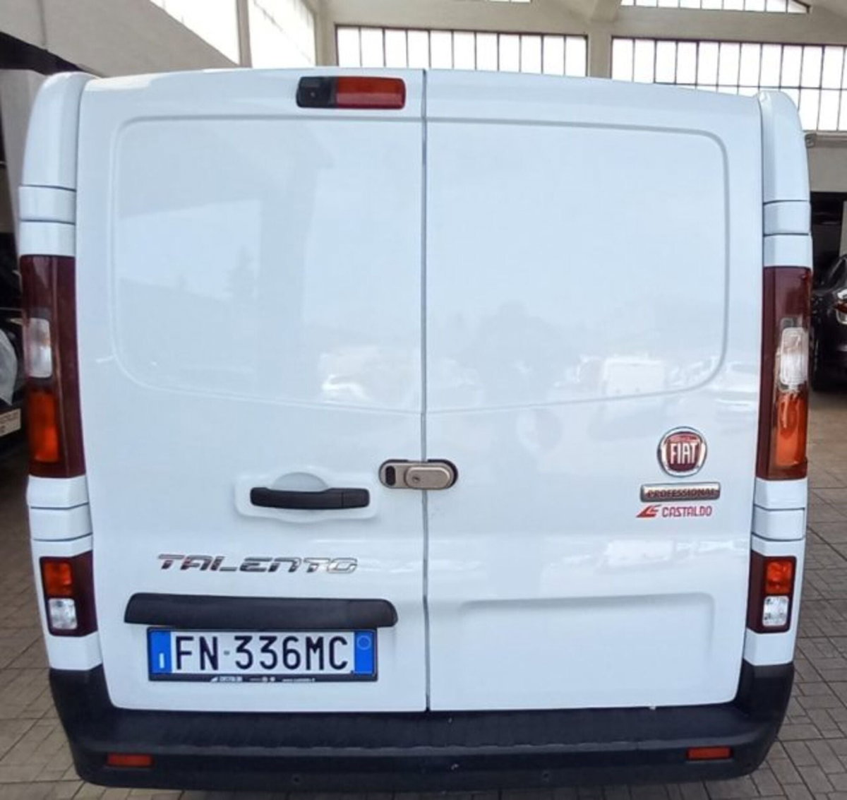 Renault Trafic Furgone T27 1.6 dCi 120CV PC-TN-DC Furgone (3)
