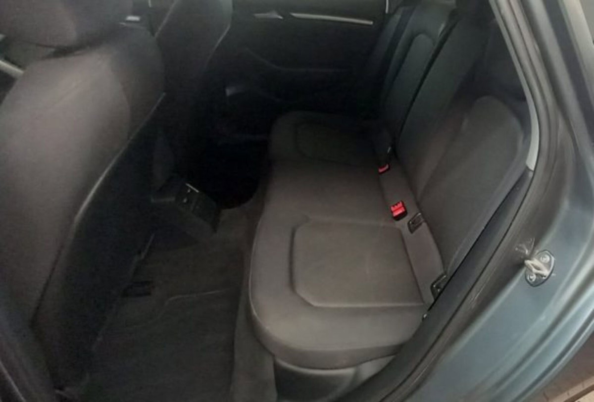 Audi A3 Sportback 30 TDI Sport (8)