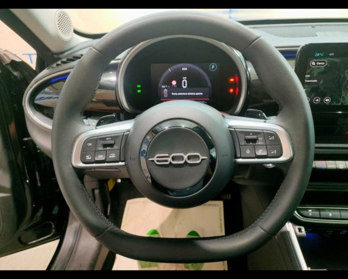 Fiat 600 1.2 hybrid 145cv auto (13)