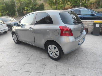 Toyota Yaris 1.0 3 porte (5)