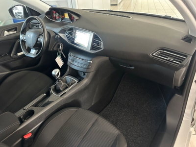 Peugeot 308 SW BlueHDi 120 S&S Active (16)
