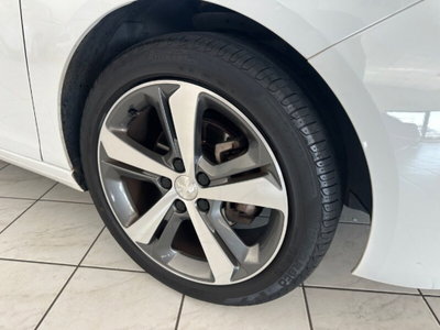 Peugeot 308 SW BlueHDi 120 S&S Active (4)