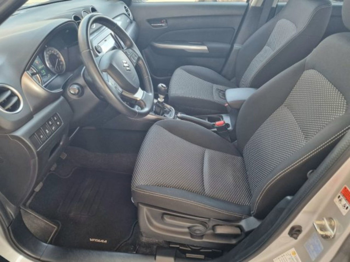 Suzuki Vitara 1.4 Hybrid 4WD AllGrip Easy Top (9)